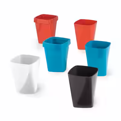 Swing waste bin